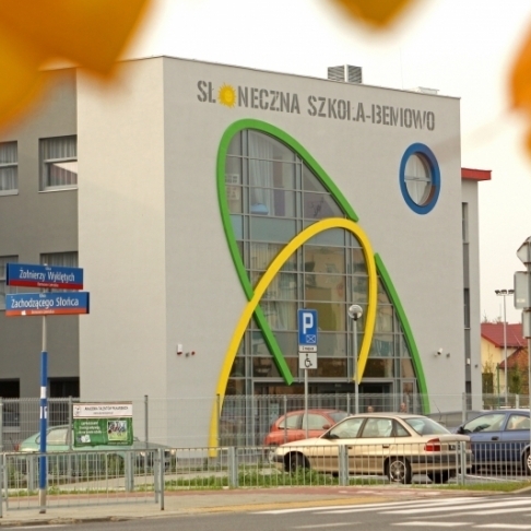 Słoneczna Szkoła  – słoneczne, tenisowe zabawy dla dzieci